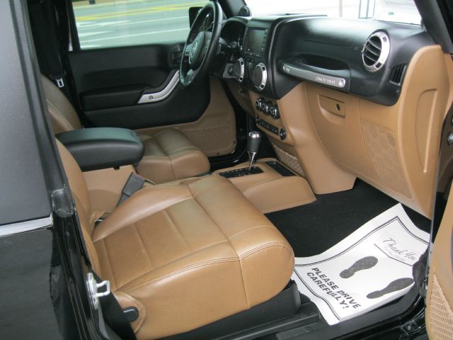 Jeep Wrangler 2011 photo 4
