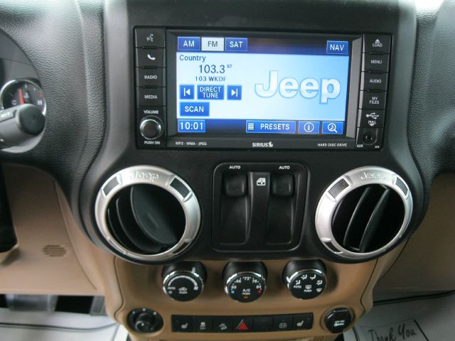 Jeep Wrangler 2011 photo 7