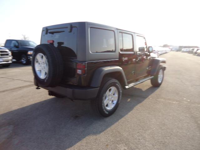 Jeep Wrangler 2011 photo 1