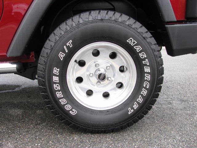 Jeep Wrangler 2011 photo 22