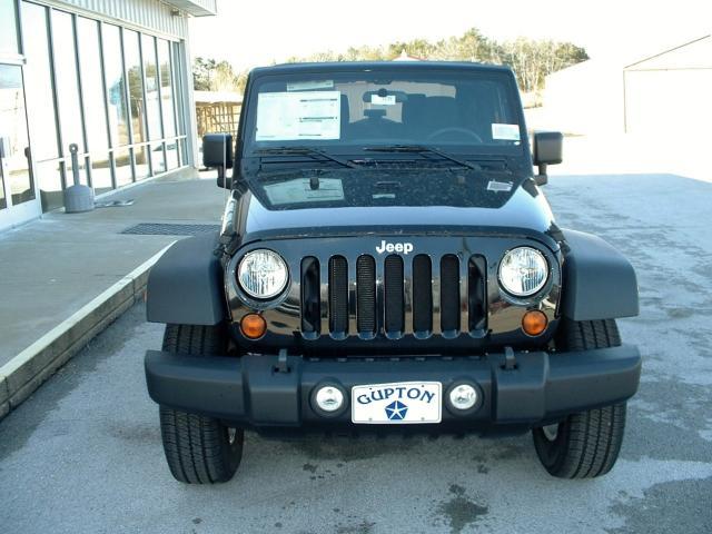 Jeep Wrangler 2011 photo 1