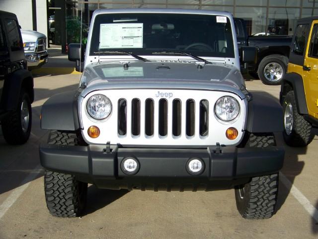 Jeep Wrangler 2011 photo 2