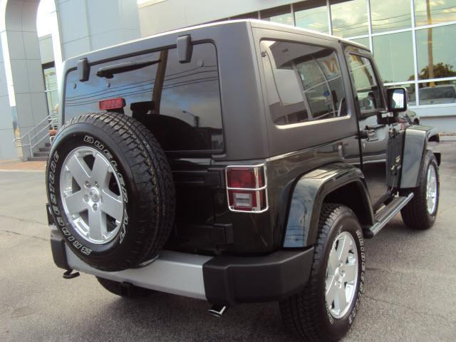 Jeep Wrangler 2011 photo 1