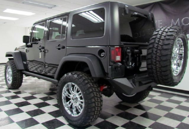 Jeep Wrangler 2011 photo 16