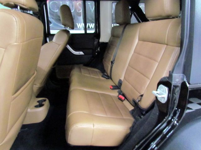 Jeep Wrangler 2011 photo 21