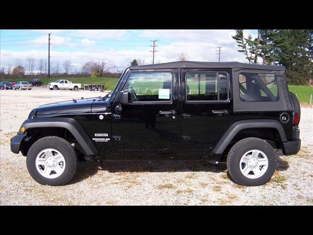Jeep Wrangler 2011 photo 1