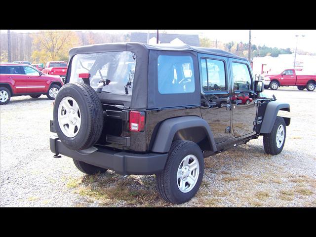 Jeep Wrangler 2011 photo 2