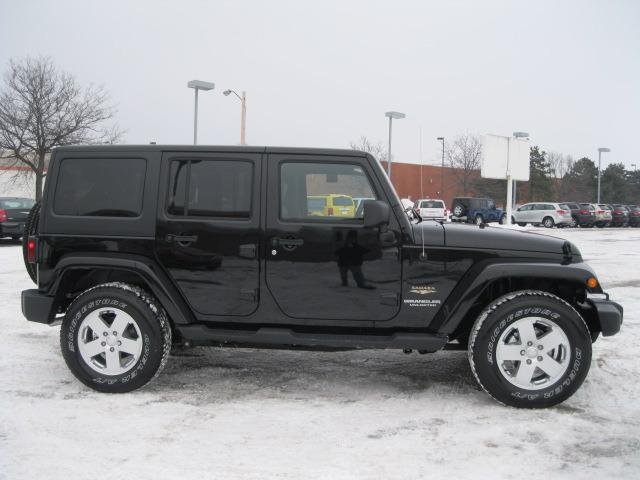 Jeep Wrangler 2011 photo 1