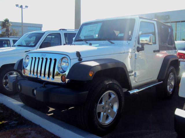 Jeep Wrangler 2011 photo 1