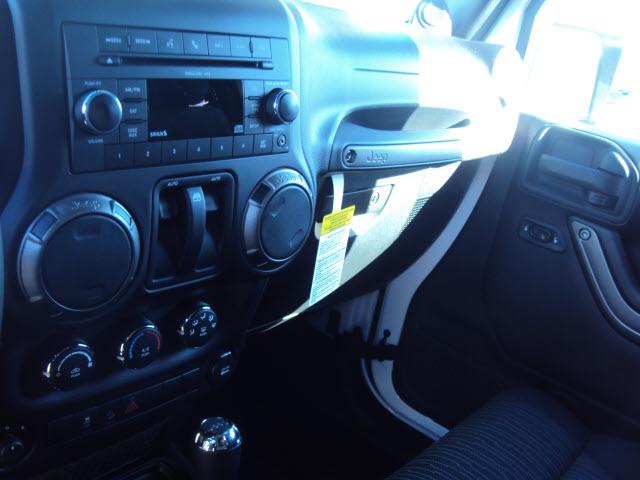 Jeep Wrangler 2011 photo 5