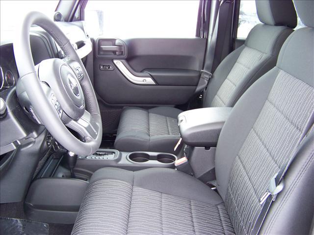 Jeep Wrangler 2011 photo 5