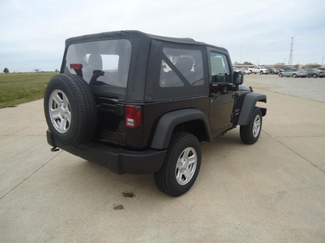 Jeep Wrangler 2011 photo 1