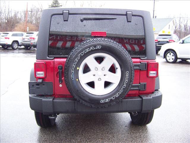 Jeep Wrangler 2011 photo 3