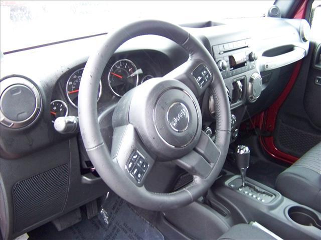 Jeep Wrangler 2011 photo 5