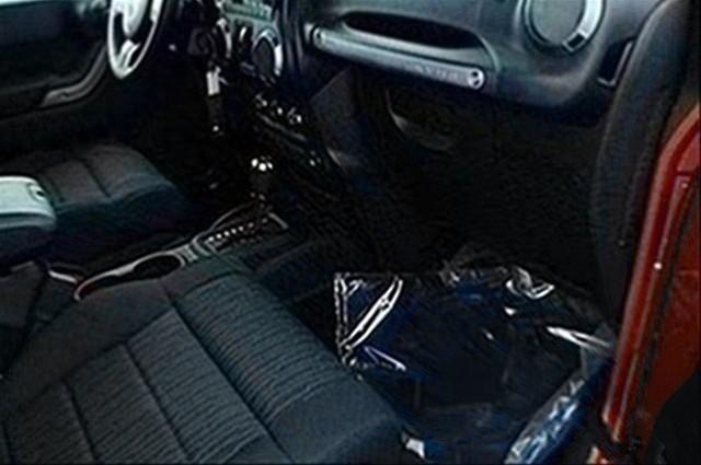 Jeep Wrangler 2011 photo 3