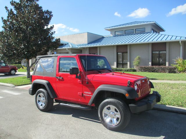 Jeep Wrangler 2011 photo 3