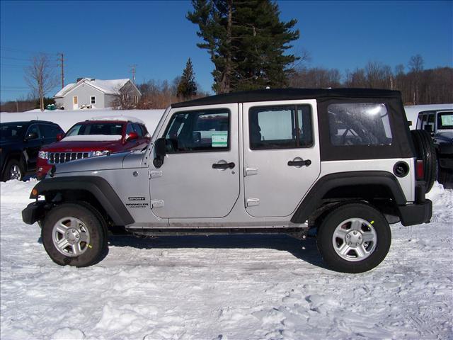 Jeep Wrangler 2011 photo 1