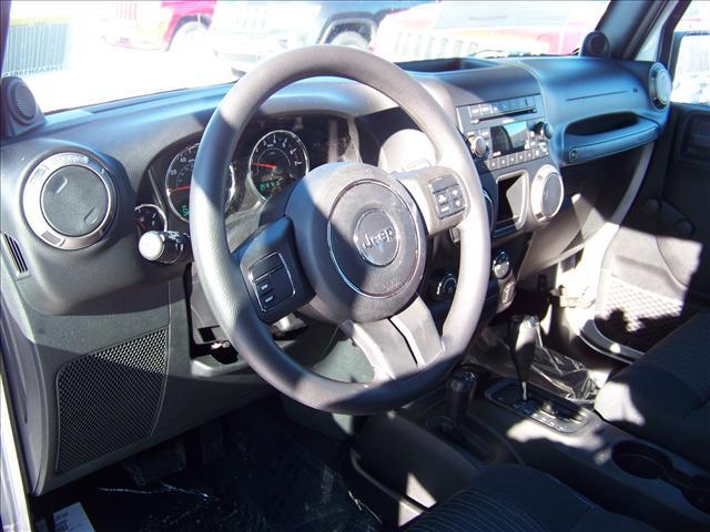 Jeep Wrangler 2011 photo 3