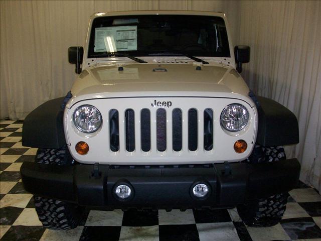 Jeep Wrangler 2011 photo 4