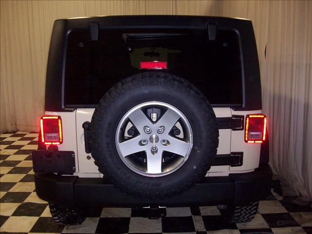 Jeep Wrangler 2011 photo 5
