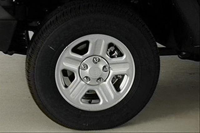 Jeep Wrangler 2011 photo 3