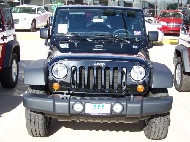 Jeep Wrangler 2011 photo 1