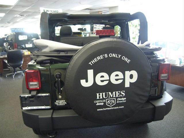 Jeep Wrangler 2011 photo 3