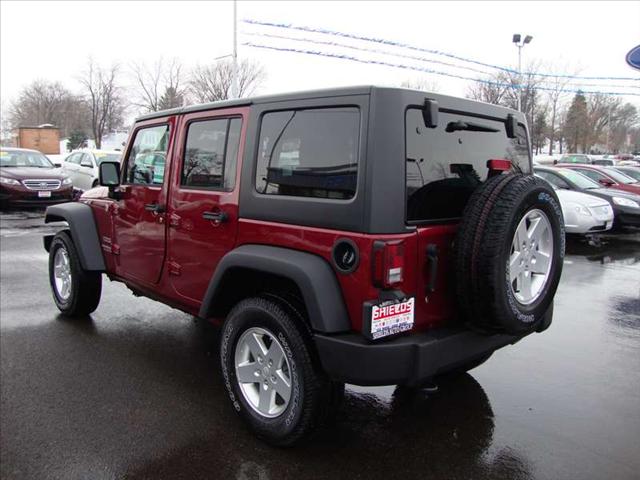 Jeep Wrangler 2011 photo 2
