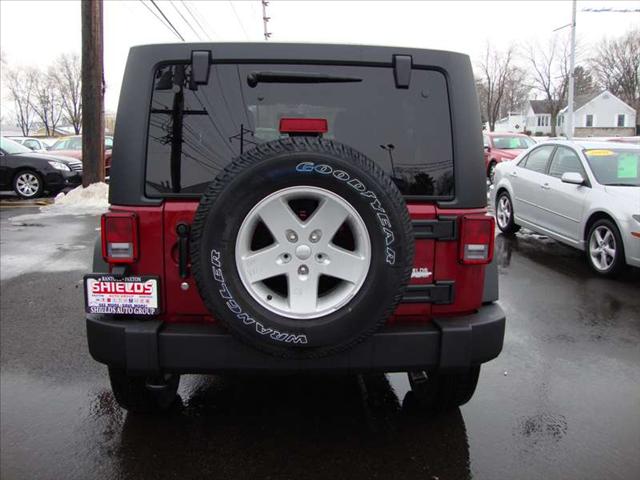 Jeep Wrangler 2011 photo 3