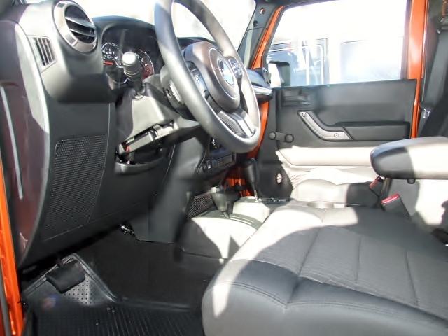 Jeep Wrangler 2011 photo 5