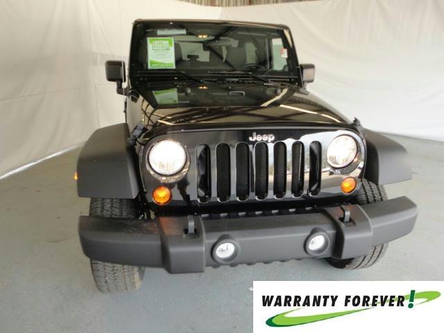 Jeep Wrangler 2011 photo 3