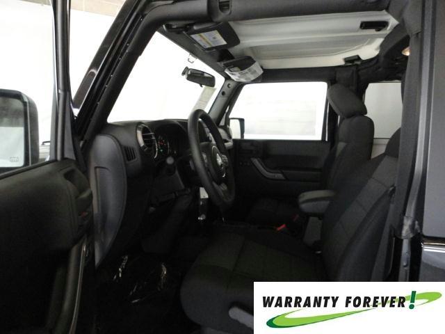 Jeep Wrangler 2011 photo 4