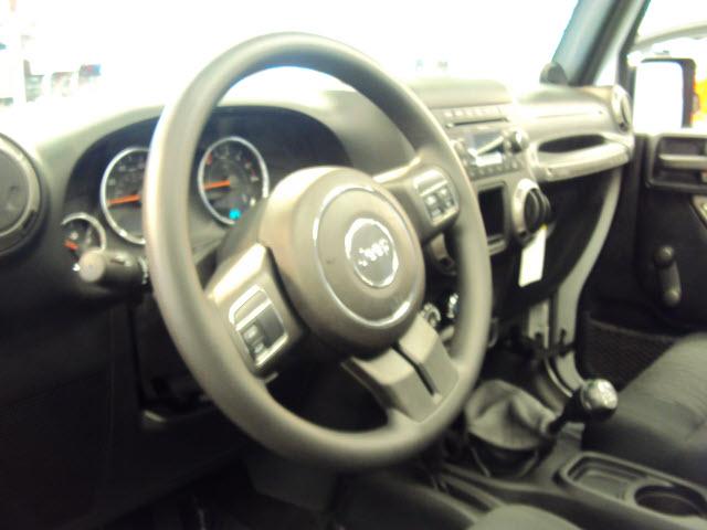 Jeep Wrangler 2011 photo 4