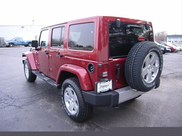 Jeep Wrangler 2011 photo 2