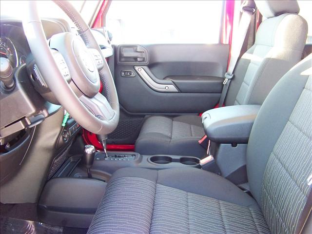 Jeep Wrangler 2011 photo 5