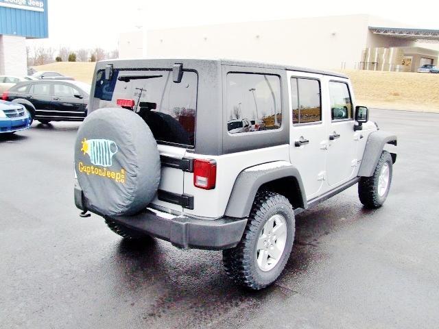 Jeep Wrangler 2011 photo 4