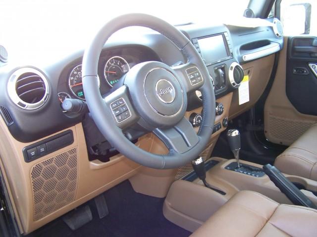 Jeep Wrangler 2011 photo 3