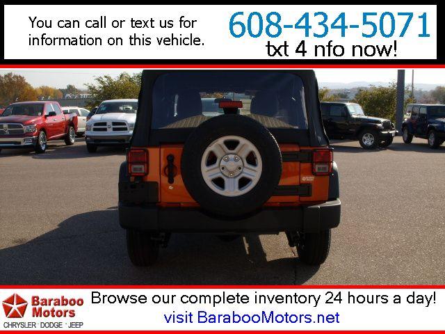 Jeep Wrangler 2011 photo 2