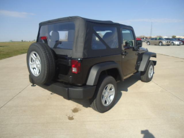 Jeep Wrangler 2011 photo 1
