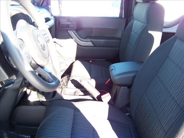 Jeep Wrangler 2011 photo 5