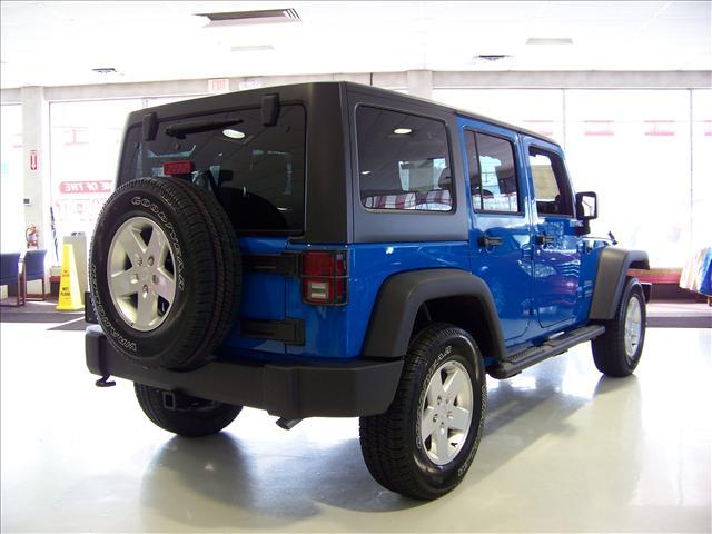 Jeep Wrangler 2011 photo 2