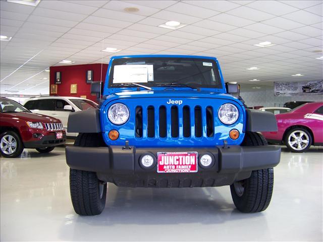 Jeep Wrangler 2011 photo 4