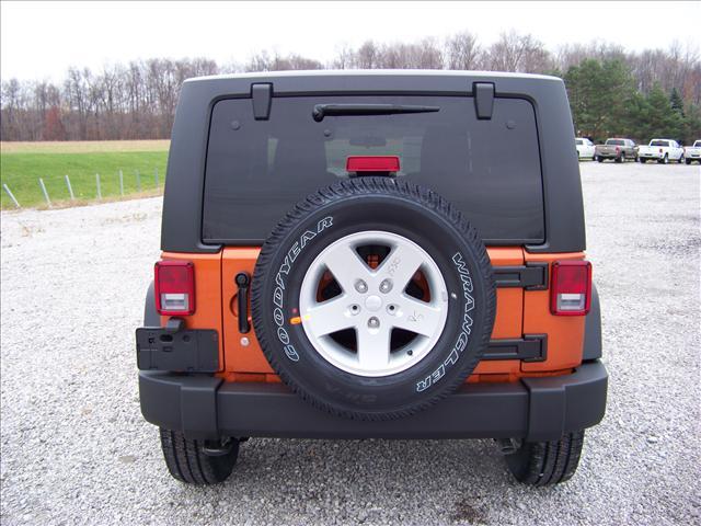 Jeep Wrangler 2011 photo 3