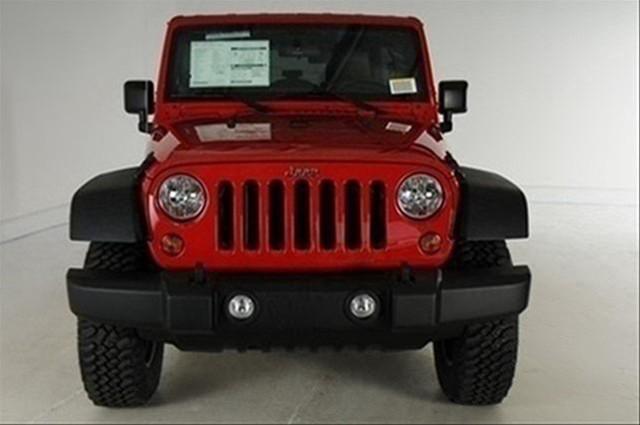 Jeep Wrangler 2011 photo 1