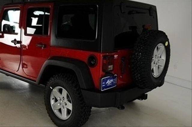 Jeep Wrangler 2011 photo 4