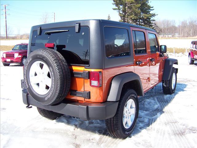 Jeep Wrangler 2011 photo 2