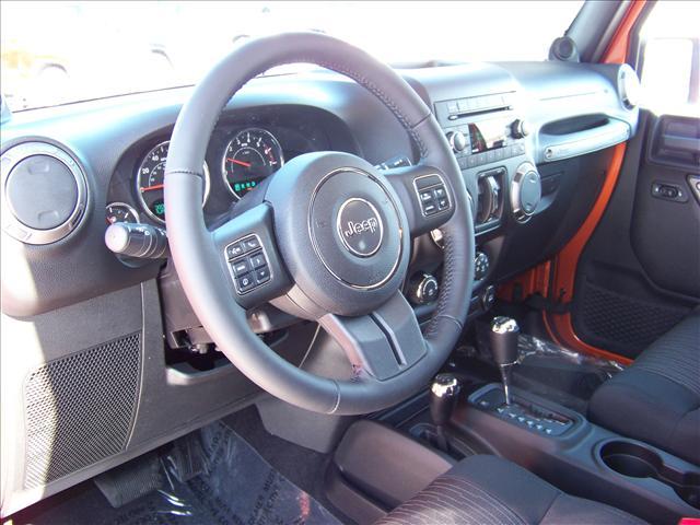 Jeep Wrangler 2011 photo 3