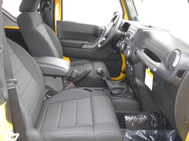 Jeep Wrangler 2011 photo 4