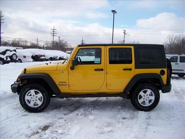 Jeep Wrangler 2011 photo 1