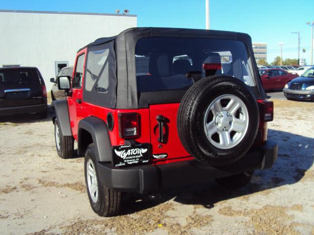 Jeep Wrangler 2011 photo 2